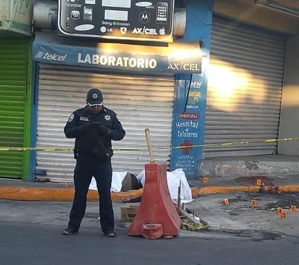 Esta mañana se suscitó un ataque armado en la zona de Lomas Verdes, en Naucalpan, que dejó como saldo dos personas muertas y una más herida. (ESPECIAL)