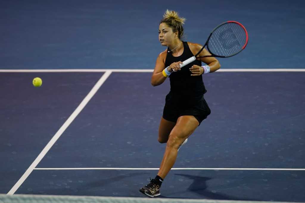 La mexicana Renata Zarazúa se impuso 6-4, 6-2 a Sloane Stephens, la primera clasificada del Abierto Mexicano. (CORTESÍA)