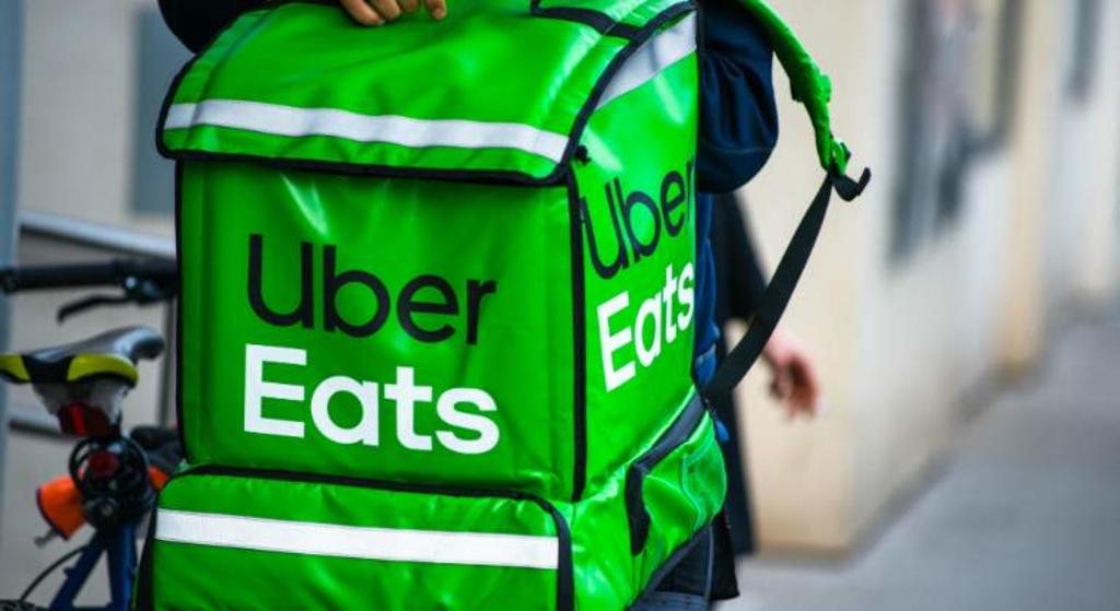 La aplicación de Uber Eats permite a los dueños de los establecimientos de cualquier tamaño generar demanda entre los clientes, aumentar ingresos y proporcionar datos que les ayuden con el crecimiento de su negocio. (ARCHIVO)