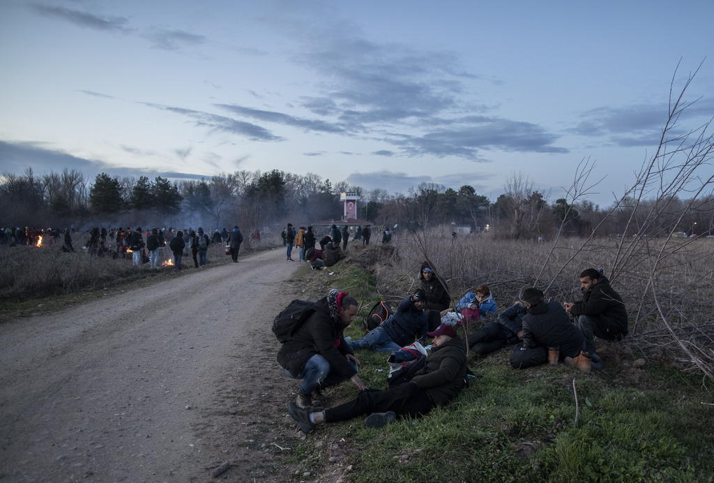 Turquía ha insinuado que ya no puede contener a los refugiados que quieran ir a Europa, (EFE) 