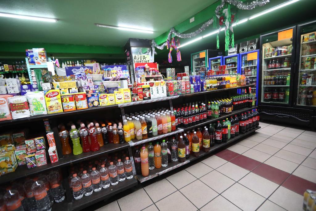 El Gobierno mexicano defendió este domingo el nuevo etiquetado de alimentos para combatir la obesidad después de que el Consejo Coordinador Empresarial (CCE) reveló que una jueza suspendió el proceso de creación de la norma por un recurso legal del sector privado. (ARCHIVO)