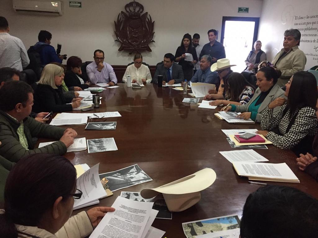 El tema fue abordado ayer durante la sesión ordinaria de cabildo, celebrada al interior de la presidencia municipal en Gómez Palacio. (EL SIGLO DE TORREÓN/ANGÉLICA SANDOVAL)