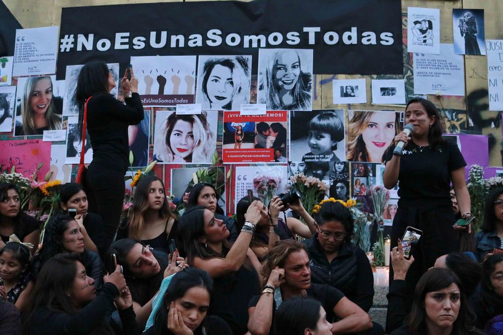 Más allá de los colectivos feministas, de personajes públicos y de redes sociales, el debate está en las calles de casi todo México, aunque para algunas sea sólo tema de conversación y no una opción.
(ARCHIVO)