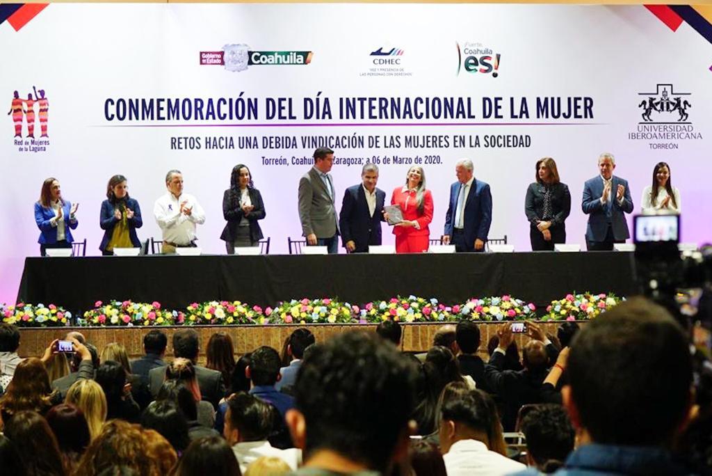 Durante el evento, la Red de Mujeres de La Laguna dio a conocer la creación del Instituto de Formación, Investigación y Consultora de Género y Derechos Humanos.