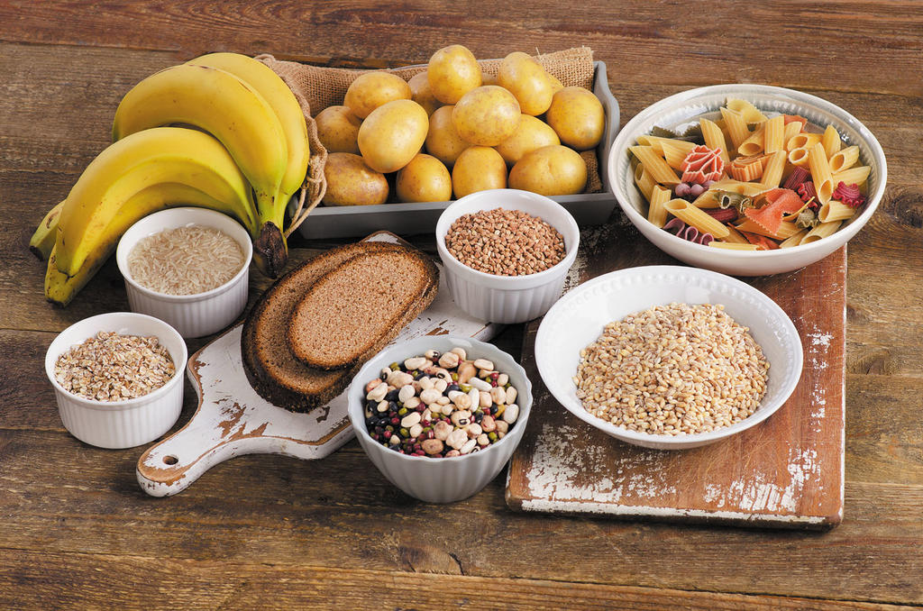 Para la investigación, los científicos analizaron datos de neuroimagen cerebral de casi mil individuos de entre 18 a 88 años, a quienes repartieron en dos grupos: uno con una alimentación estándar y otro con una baja en carbohidratos. (ESPECIAL)
