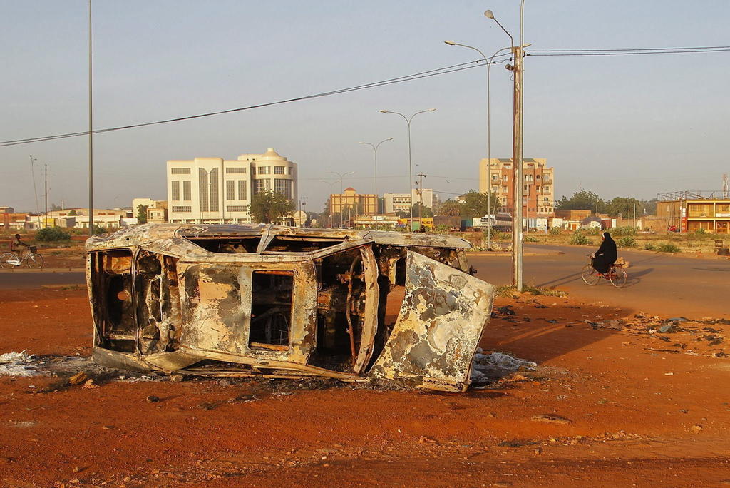 Al menos 43 personas murieron y seis resultaron heridas este domingo en varios ataques de 'individuos armados no identificados' en el norte de Burkina Faso. (ARCHIVO) 