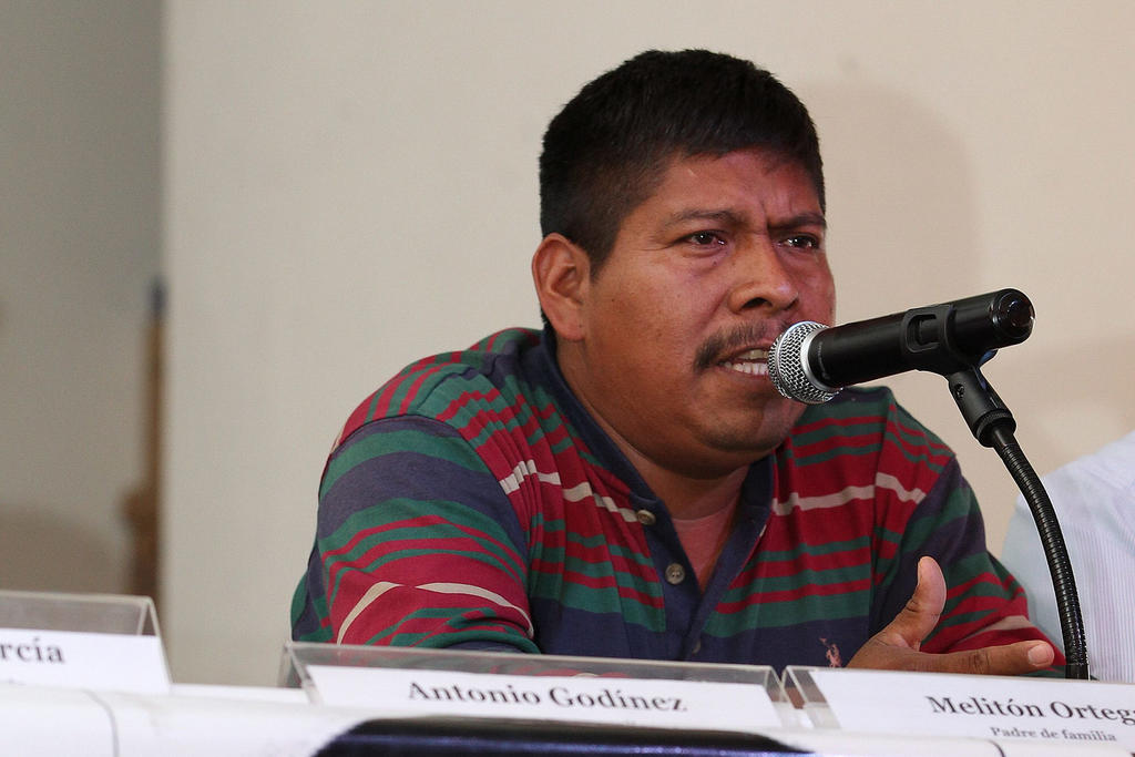  Carlos Ortega de la Cruz, hijo del vocero de los padres y madres de los 43 normalistas desaparecidos de Ayotzinapa, Melitón Ortega está desaparecido desde el sábado. (ARCHIVO)