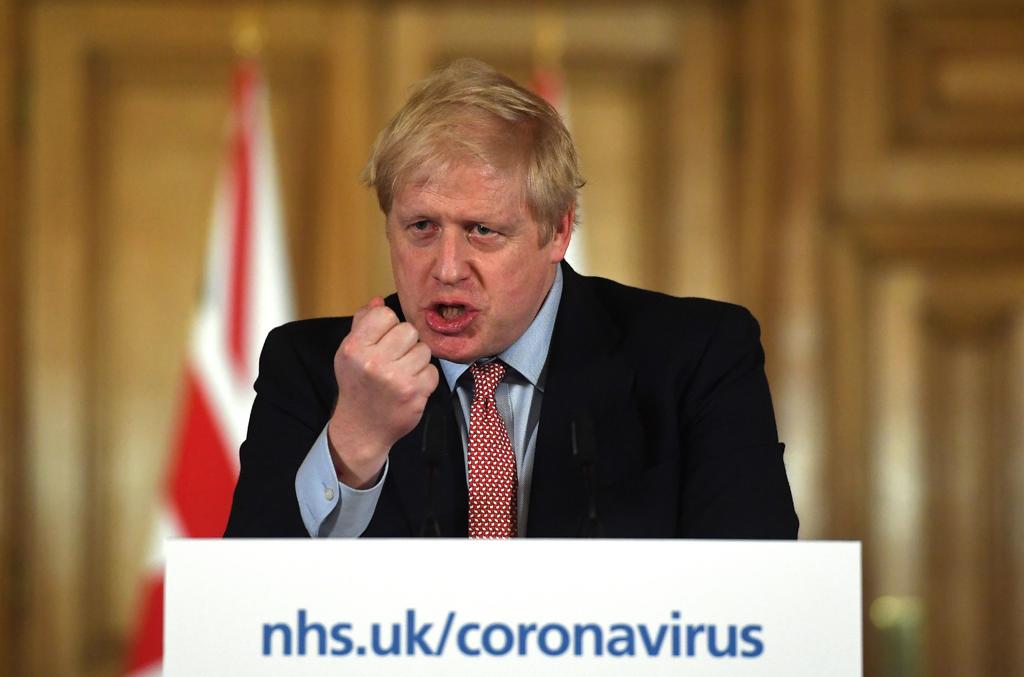 La cancelación llega después de que Boris Johnson anunciara ayer que su Gobierno ha pasado a la segunda fase de su plan contra el brote del virus. (EFE)