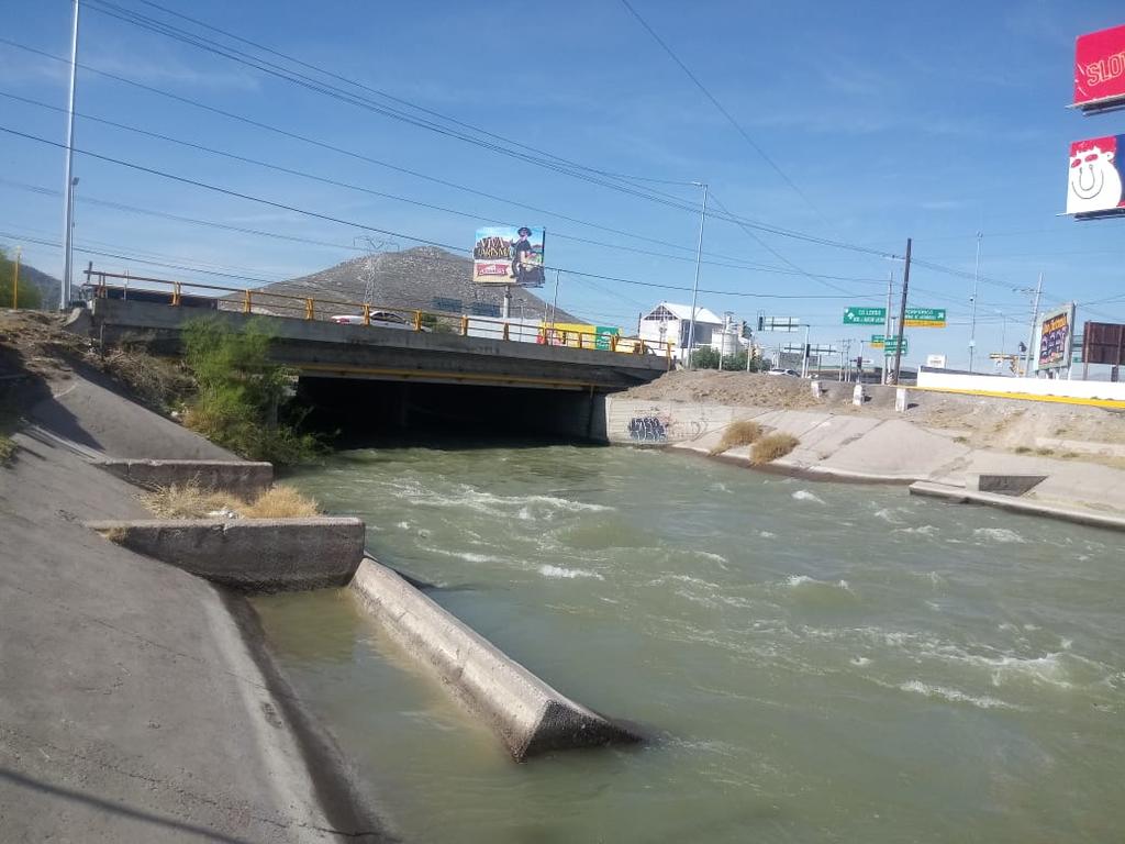 Desde el viernes pasado se abrieron las compuertas de la represa San Fernando. (EL SIGLO DE TORREÓN)
