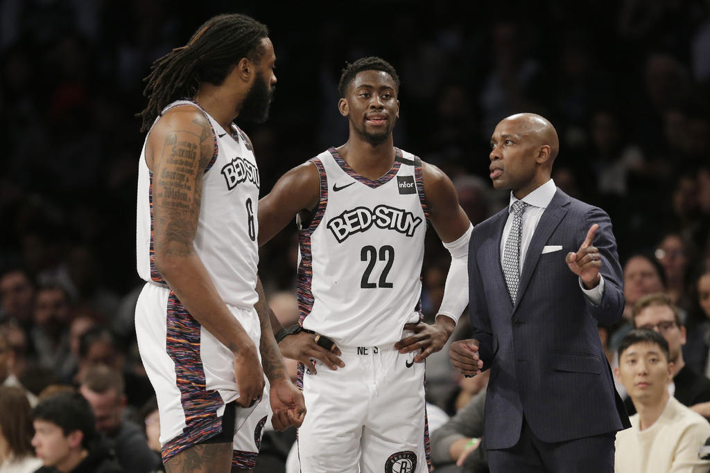 Los casos de coronavirus se siguen manifestando en la NBA y este martes, Nets de Brooklyn anunció que cuatro jugadores dieron positivo por coronavirus. (ARCHIVO)