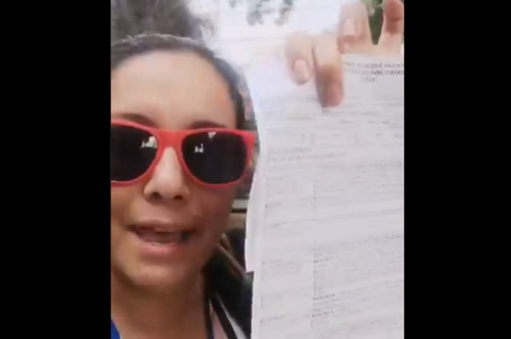 Molesta y a punto del llanto, es como la actriz y conductora Sugey Ábrego denunció la negativa del personal del Instituto Nacional de Enfermedades Respiratorias (INER) de realizarle una prueba para detectar Covid-19 y aun así declararla como sospechosa de coronavirus. (ESPECIAL)