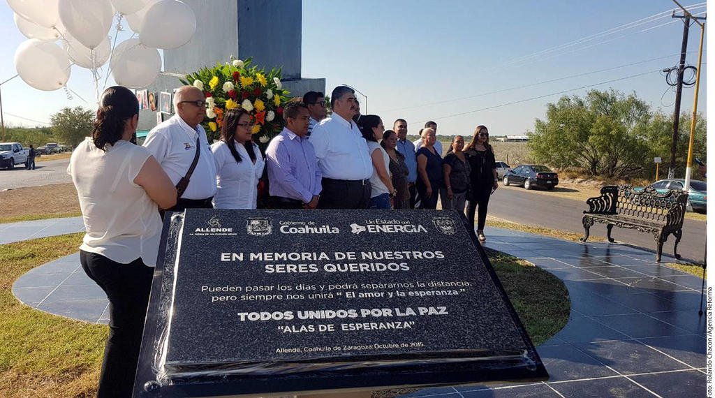 El memorial que se edificó en el municipio de Allende, en donde se recuerda a las personas desaparecidas en marzo de 2011. (ARCHIVO)