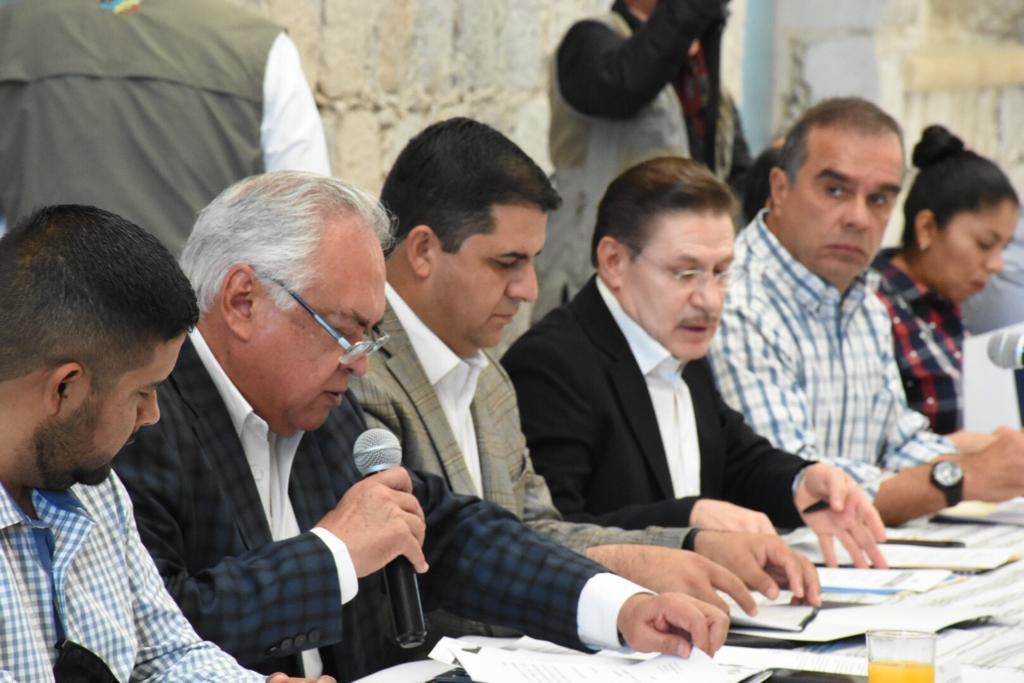 Convoca gobernador José Rosas Aispuro a reunión urgente con alcaldes por contingencia sanitaria. (VIRGINIA HERNÁNDEZ)
