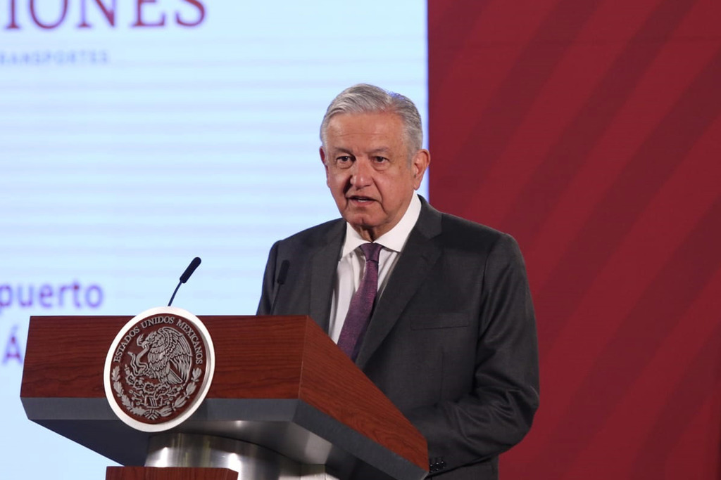 Anoche el jefe del Ejecutivo federal se reunió más de dos horas con su gabinete legal y ampliado.