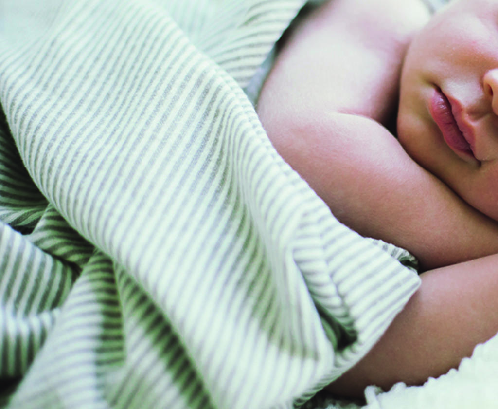 En el país hay tres casos de bebés menores de un año de edad contagiados con coronavirus. (ARCHIVO)