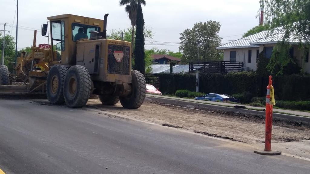 Los trabajos se realizan en dos tramos ubicados sobre la mencionada vialidad casi esquina con la calle General Lázaro Cárdenas; la qué se ubica entre las colonias Presidentes y Presidentes IV. (EL SIGLO COAHUILA)