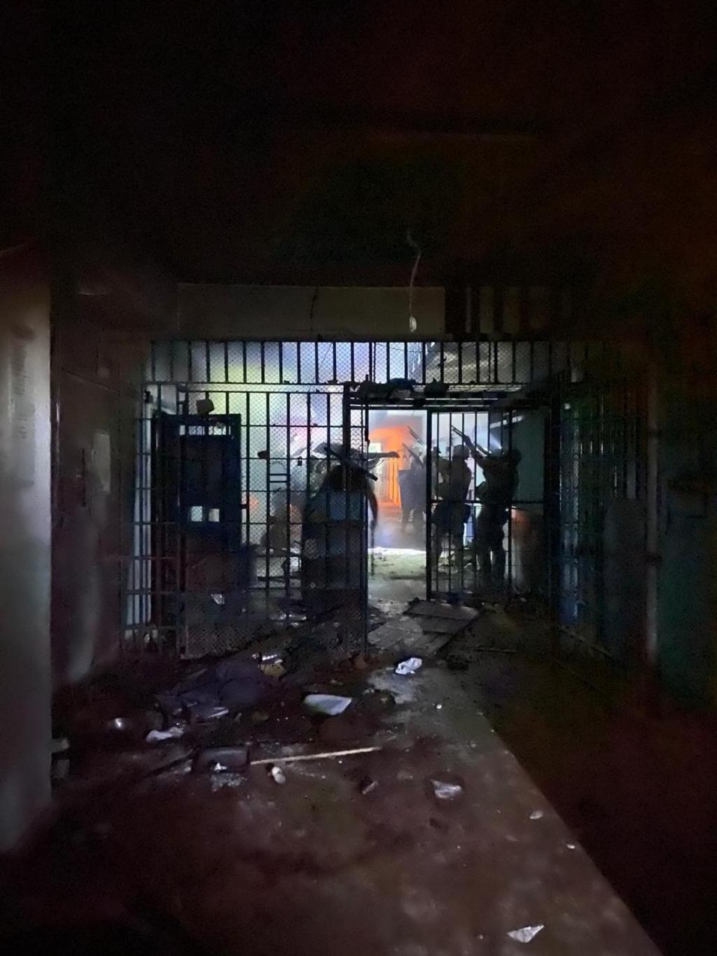 Cinco presos murieron en motines registrados en dos cárceles de la central provincia argentina de Santa Fe, donde los reclusos reclamaban mayores medidas de prevención ante la epidemia del coronavirus. (EFE) 