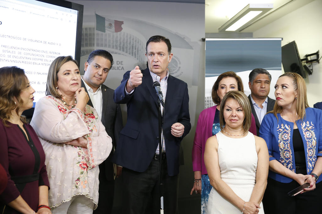 El coordinador de Acción Nacional, Mauricio Kuri González, dijo que en reunión de la Junta de Coordinación Política (Jucopo), Morena que tiene la mayoría rechazó su propuesta de llevar a cabo sesiones virtuales, desde donde se encuentre cada senador o senadora. (ARCHIVO)