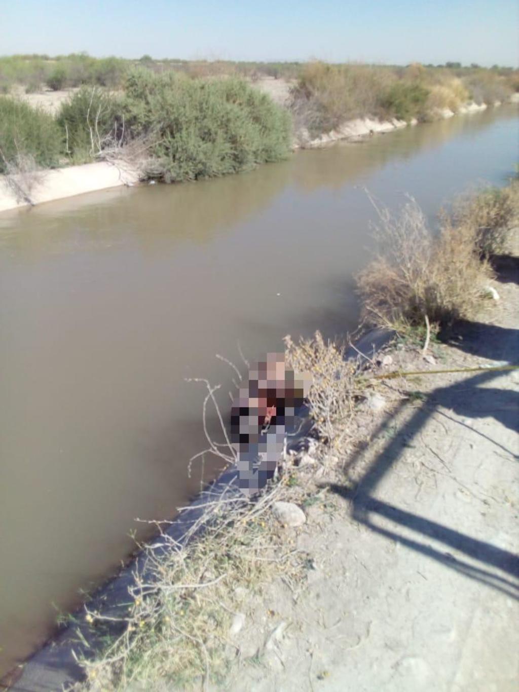 El cuerpo fue localizado en un canal de riego a la altura del ejido La Jarita del municipio de Gómez Palacio. (EL SIGLO DE TORREÓN)