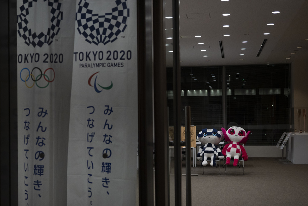 La máxima justa olímpica a realizarse en suelo japonés fue aplazada hasta el próximo año para hacer frente a la contingencia por el coronavirus. (AP)