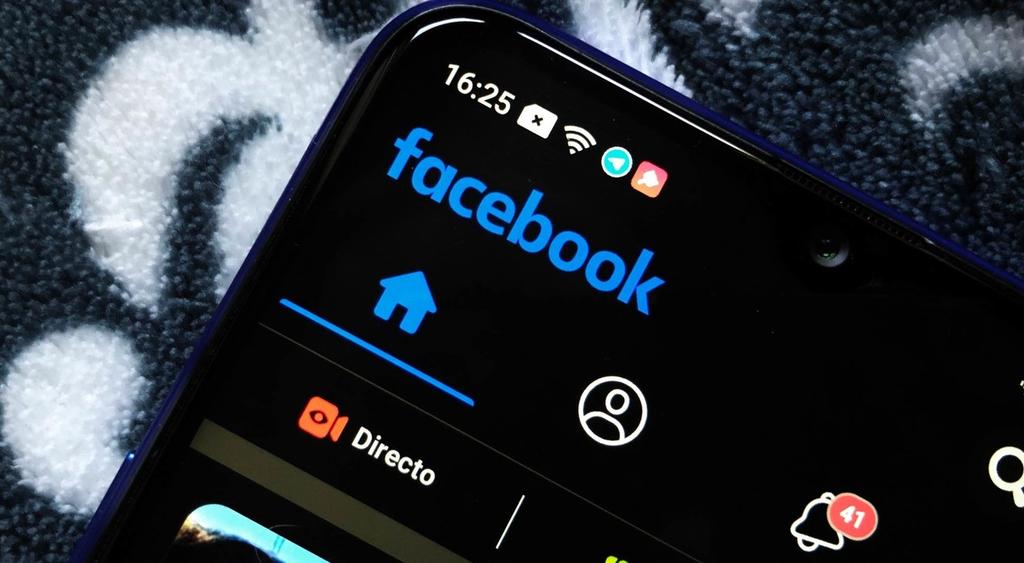 Facebook aún se encuentra haciendo mejoras en su nuevo diseño y por ello invita a sus usuarios a calificar éste (CAPTURA)