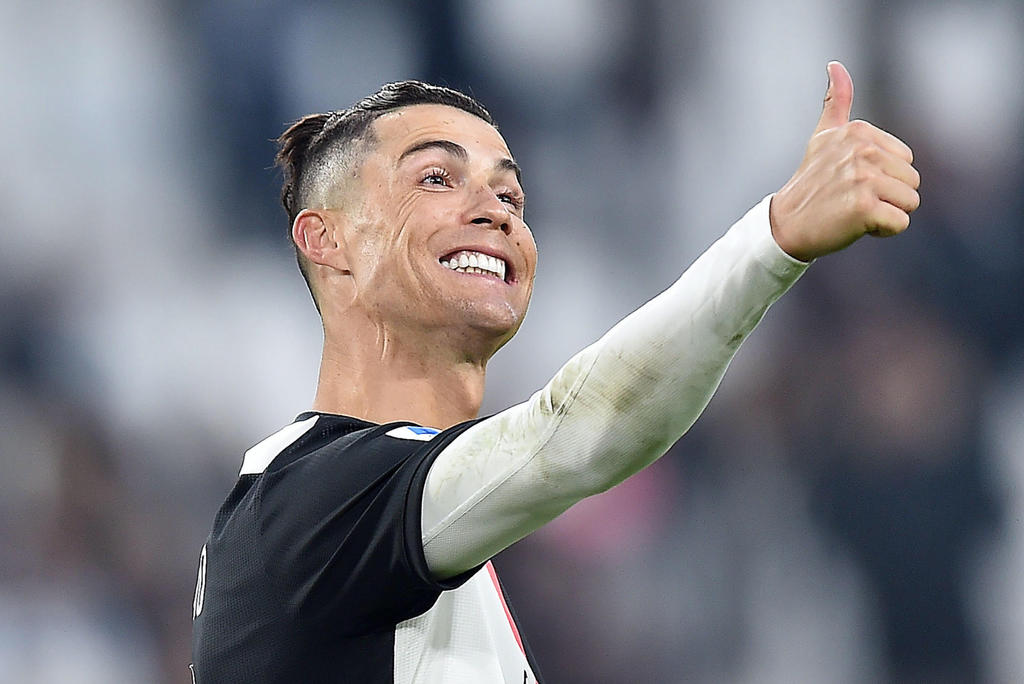 Cristiano Ronaldo aceptó un recorte de salario. (ARCHIVO)