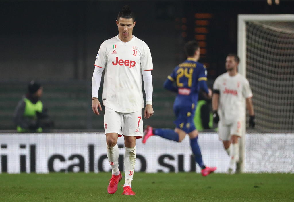 La Juventus de Italia analiza la posibilidad de prescindir de los servicios de Cristiano Ronaldo, debido a que su sueldo es de los más altos de la liga italiana. (ARCHIVO)