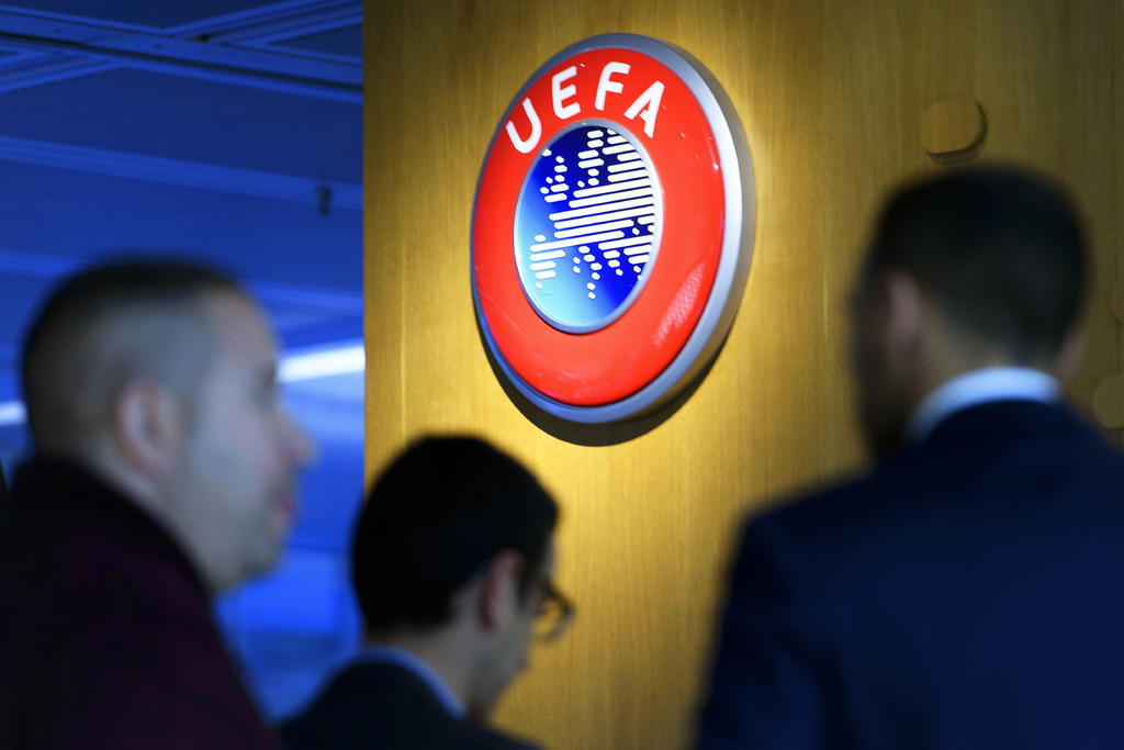 La UEFA quiere escuchar a sus 55 asociaciones y debatir con ellas sobre los escenarios posibles ante un hipotética reanudación de las competiciones. (ARCHIVO)