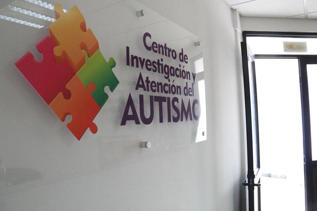 Existen programas de atención para el diagnóstico del trastorno del espectro autista, y terapias en el centro del DIF estatal. (CORTESÍA) 