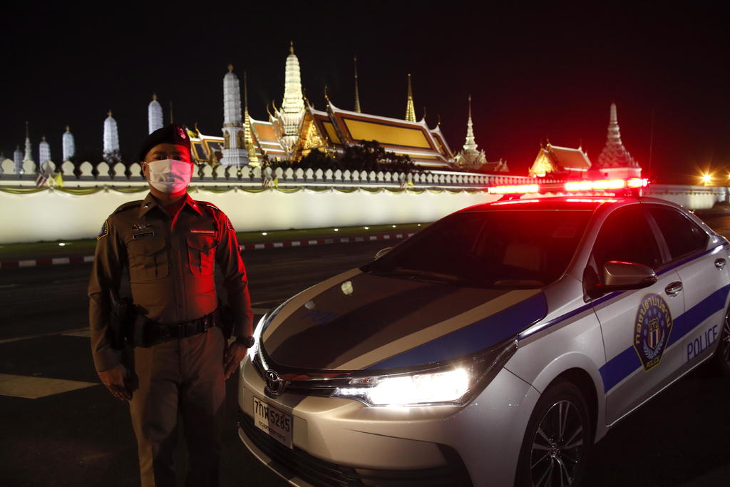 El gobierno de Tailandia impuso un toque de queda nocturno en todo el país a partir de este viernes, en su última medida para contener la propagación del coronavirus. (EFE) 