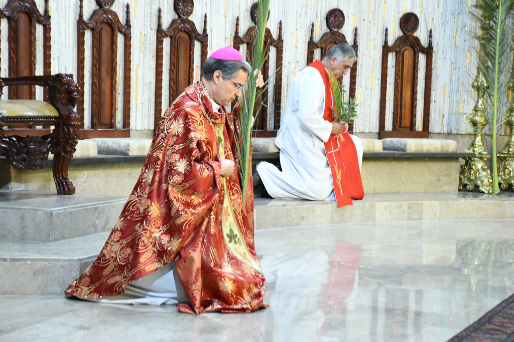 El obispo de Torreón, Luis Martín Barraza Beltrán, hizo un llamado a los fieles a celebrar la Semana Santa en sus domicilios. (FERNANDO COMPEÁN)