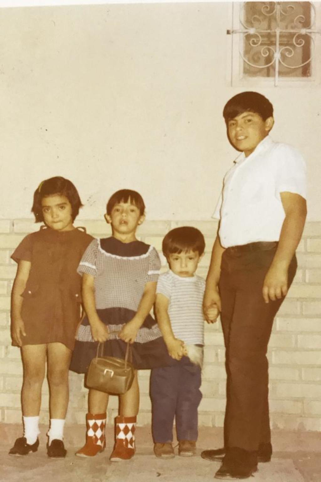 Guadalupe Reyes, Claudia Sosa, Arnulfo Sosa y Mario Sosa (1969).