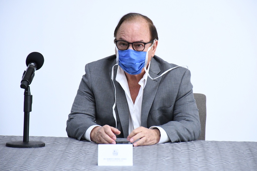 El secretario de Salud de Coahuila, Roberto Bernal, señaló que instalarán más laboratorios. (FERNANDO COMPEÁN)