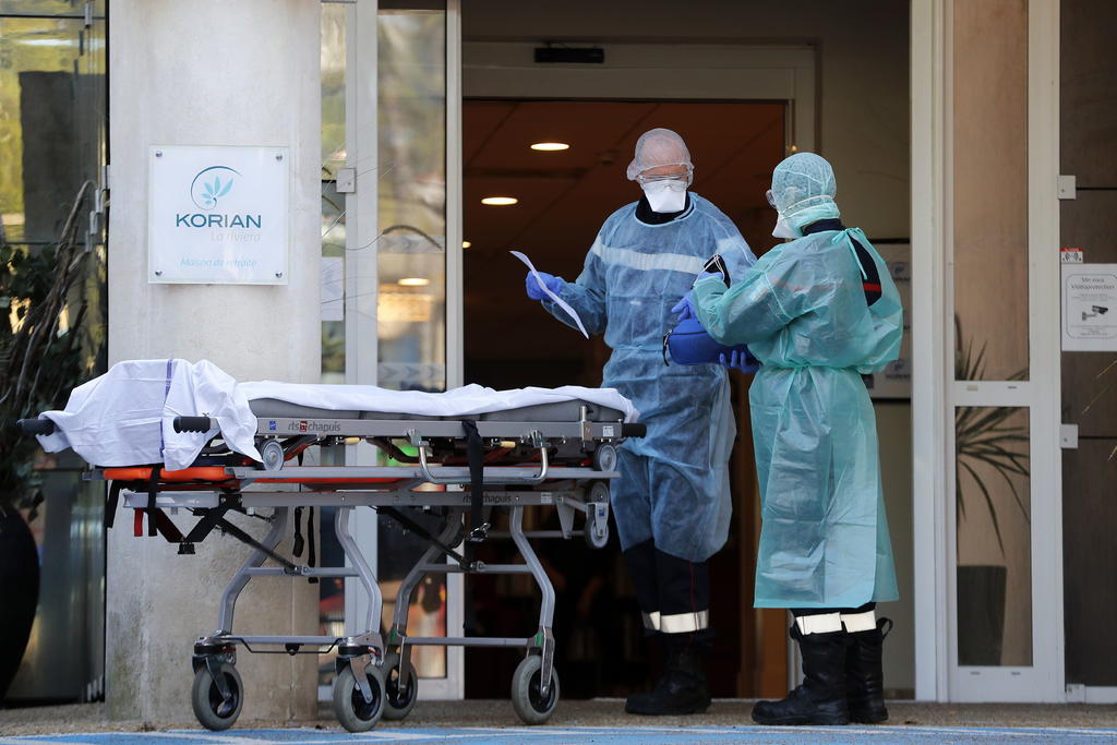 Francia registró en las últimas 24 horas 541 muertes por coronavirus en los hospitales. (ARCHIVO) 
