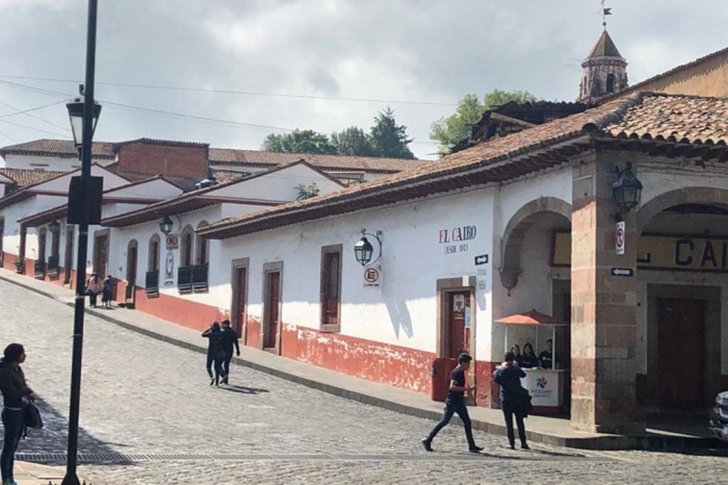 La Dirección de Seguridad Pública de Pátzcuaro informó que de las 14:00 a las 18:00 horas de este miércoles, cerrarán plazas y calles del Centro Histórico. (CORTESÍA)