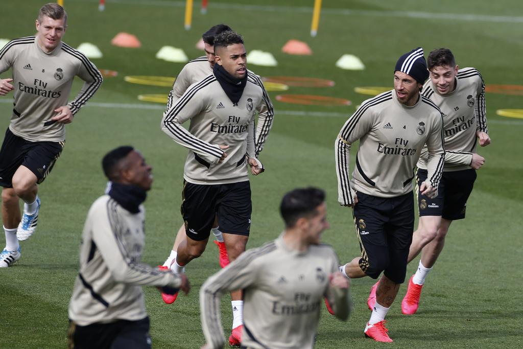 El Real Madrid, uno de los clubes más poderosos a nivel internacional, se ha unido a la iniciativa de reducción de salarios a sus empleados. (ARCHIVO)