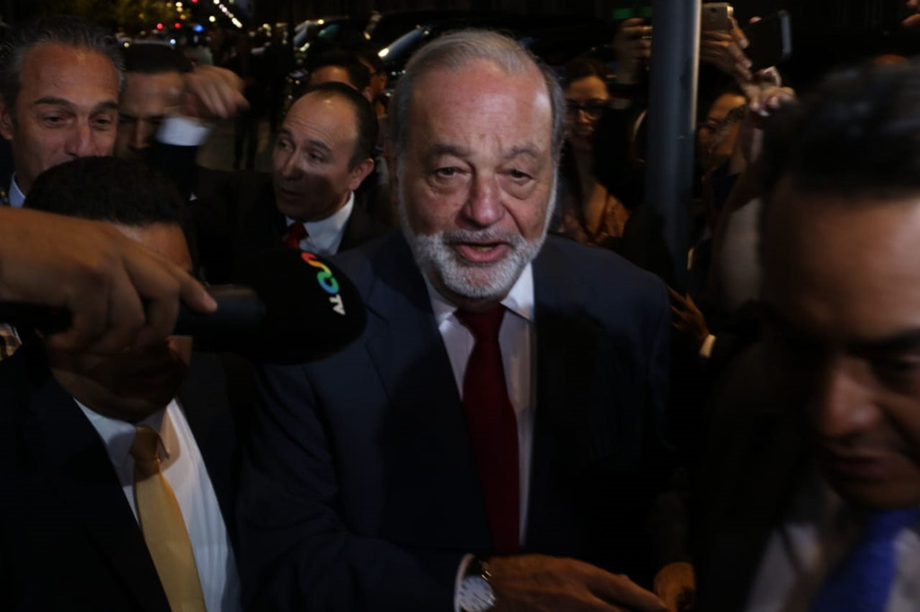 El magnate mexicano Carlos Slim se ubicó en la posición 12, después de ostentar la primera posición. (ARCHIVO) 