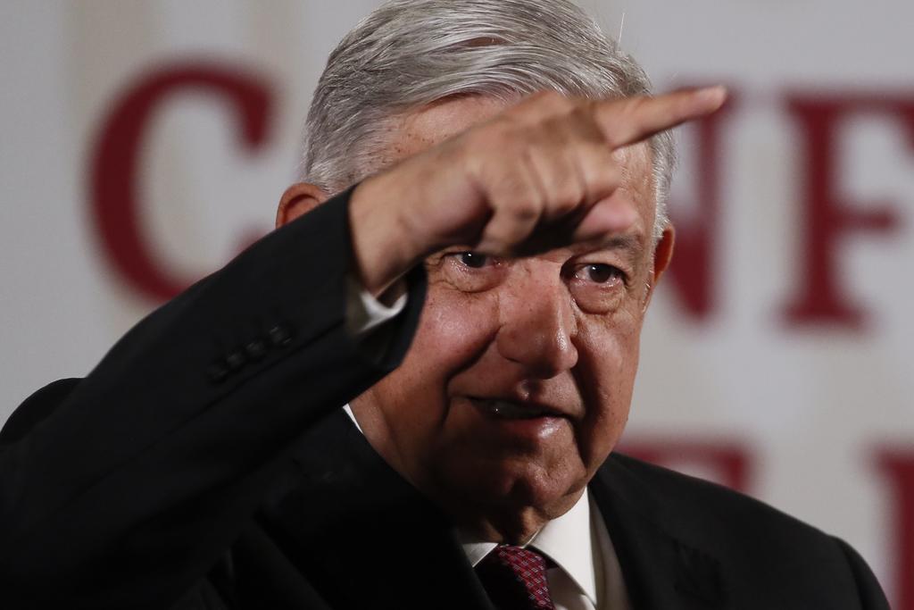 López Obrador aseveró que pese a ser hipertenso, su salud está en buen estado, en medio de la contingencia sanitaria por el COVID-19. (EFE)