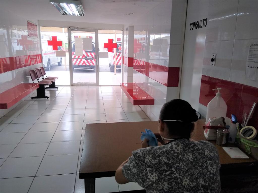 Mensualmente Cruz Roja de Matamoros atiende en promedio 150 servicios y cuenta con alrededor de 40 trabajadores entre administrativos y operativos así como voluntarios. (DIANA GONZÁLEZ)