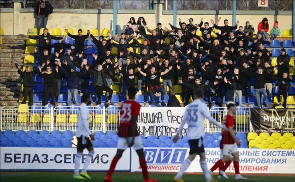 La Organización Mundial de la Salud ha exigido que la Liga de Bielorrusia de futbol que pare de inmediato para no exponer a la gente que en ella participa al COVID-19. (ARCHIVO)