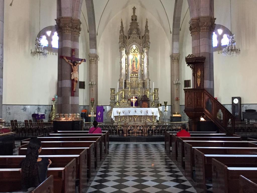 La Iglesia católica exhorta a la ciudadanía a atender las recomendaciones sanitarias para evitar la propagación del COVID-19.