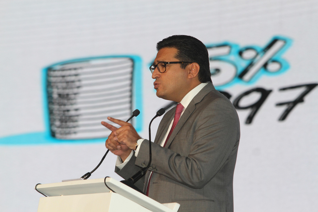 El presidente de Amafore, Bernardo González Rosas, señaló que se pueden usar esquemas emergentes para invertir. (ARCHIVO) 