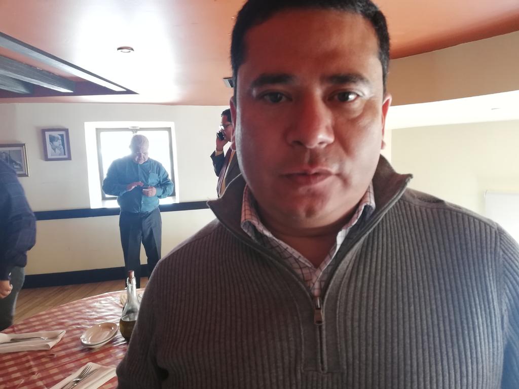 El delegado federal en Coahuila, Reyes Flores Hurtado, encabezó operativos en supermercados para revisar que los precios no sean incrementados de manera desproporcionada. (ARCHIVO)