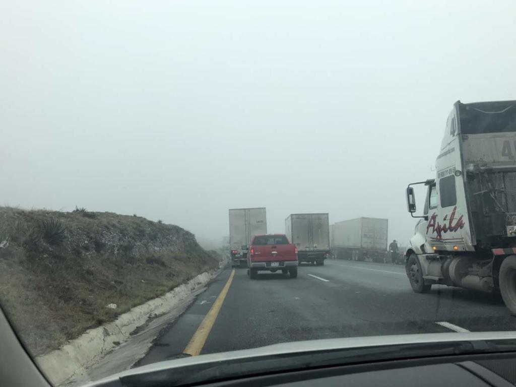 Se informó del cierre de un tramo de la autopista Saltillo - Monterrey debido a condiciones climatológicas adversas. (ARCHIVO)