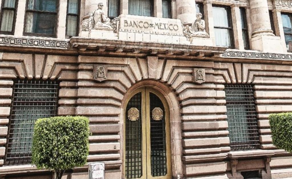 Tras la reunión en Palacio Nacional con el presidente de México, Andrés Manuel López Obrador, el banco central matizó la importancia de observar el procedimiento legal.
(ARCHIVO)