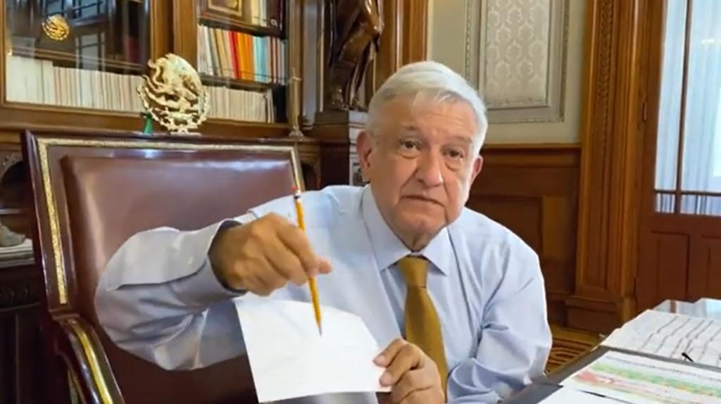 Andrés Manuel López Obrador dirigió un mensaje a la ciudadanía esta tarde desde el Palacio Nacional, donde mencionó que su plan para reactivar la economía de México frente a la crisis por coronavirus. (ESPECIAL)