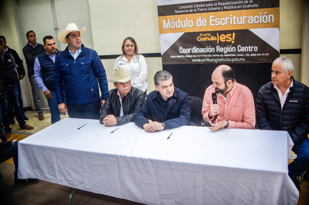 El gobernador de Coahuila y el titular de la Sevot anunciaron el programa que beneficiará a más de 6 mil familias.