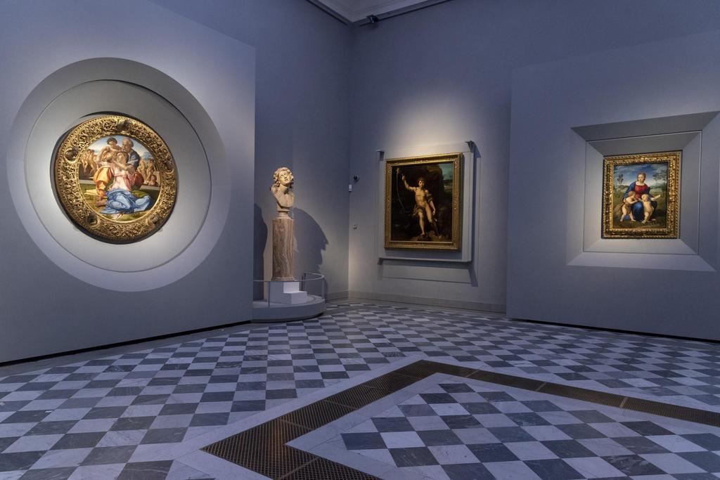 Presencia. Es un palacio y museo que contiene una de las más antiguas y famosas colecciones de arte del mundo. Se le considera como una de las atracciones turísticas más vistas de Florencia . (EFE)