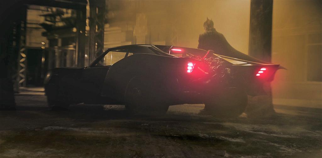 La nueva película sobre Batman, que cuenta como director con Matt Reeves, se retrasará unos meses: en lugar del 25 de junio de 2021, se estrenará el 1 de octubre. (ESPECIAL)