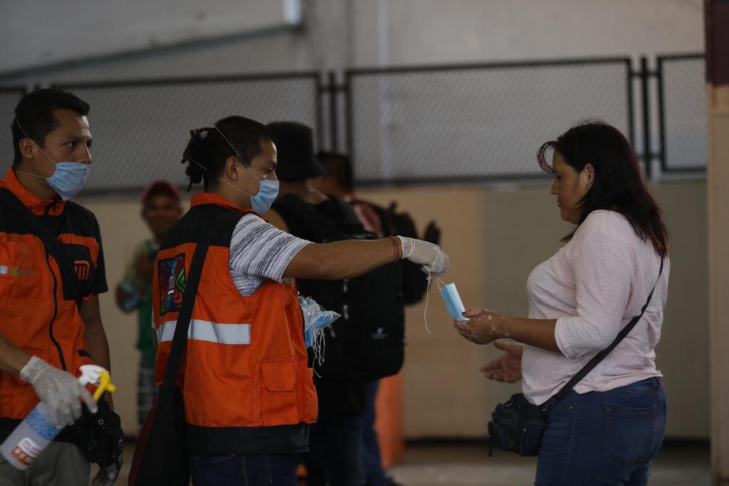 La Secretaría de Salud de Quintana Roo informó que la cifra de contagios por Coronavirus en el estado ascendió a 374  y registra un total de 38 defunciones. (ARCHIVO)